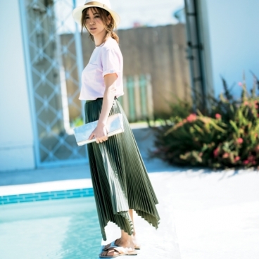 海コーデ 2ページ目 新しい40代 のためのファッション ライフスタイル誌 Story 海コーデ 2ページ目 新しい40代 のためのファッション ライフスタイル誌 Story