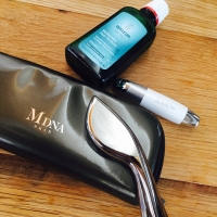 朝から顔をグイグイ上げてくれる3姉妹