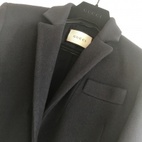 GUCCIのチェスターコート