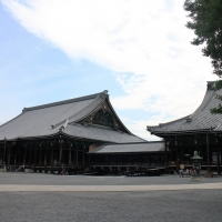 可愛い仕掛けがいっぱいのお西さん