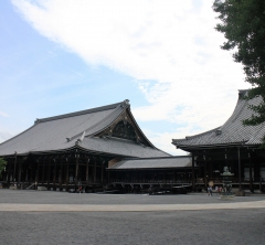 可愛い仕掛けがいっぱいのお西さん