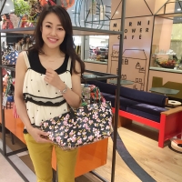 世界に梅田阪急だけの『マルニフラワーカフェ』！