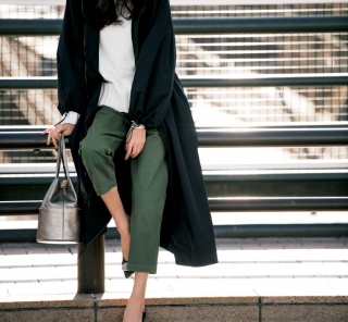 3/8 Thu. ママ友とのカジュアルランチは【軽素材アウター】で軽快に