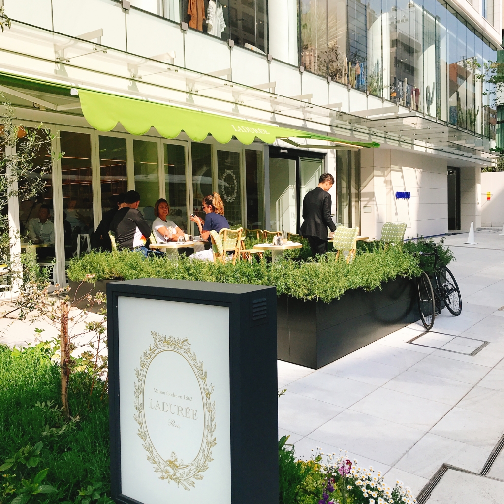 表参道おすすめランチｖｏｌ 6 ラデュレ 青山 サロン ド テ Story ストーリィ オフィシャルサイト