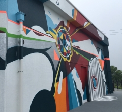 GWはダイナミックな壁画を見に