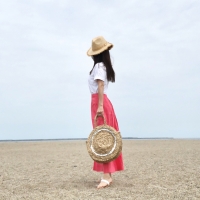 夏の涼しげ大人カジュアルコーデ