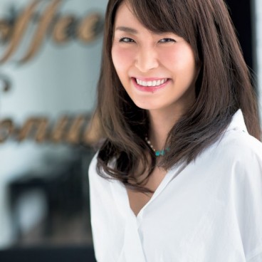 ロングヘア人気の髪型 新しい40代 のためのファッション ライフスタイル誌 Story