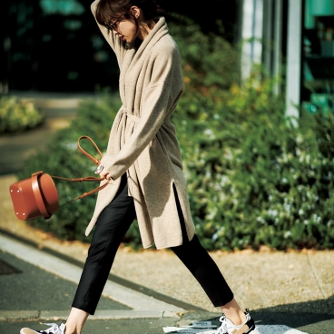 流行のハイテクスニーカー ダッドスニーカーコーデ 新しい40代 のためのファッション ライフスタイル誌 Story