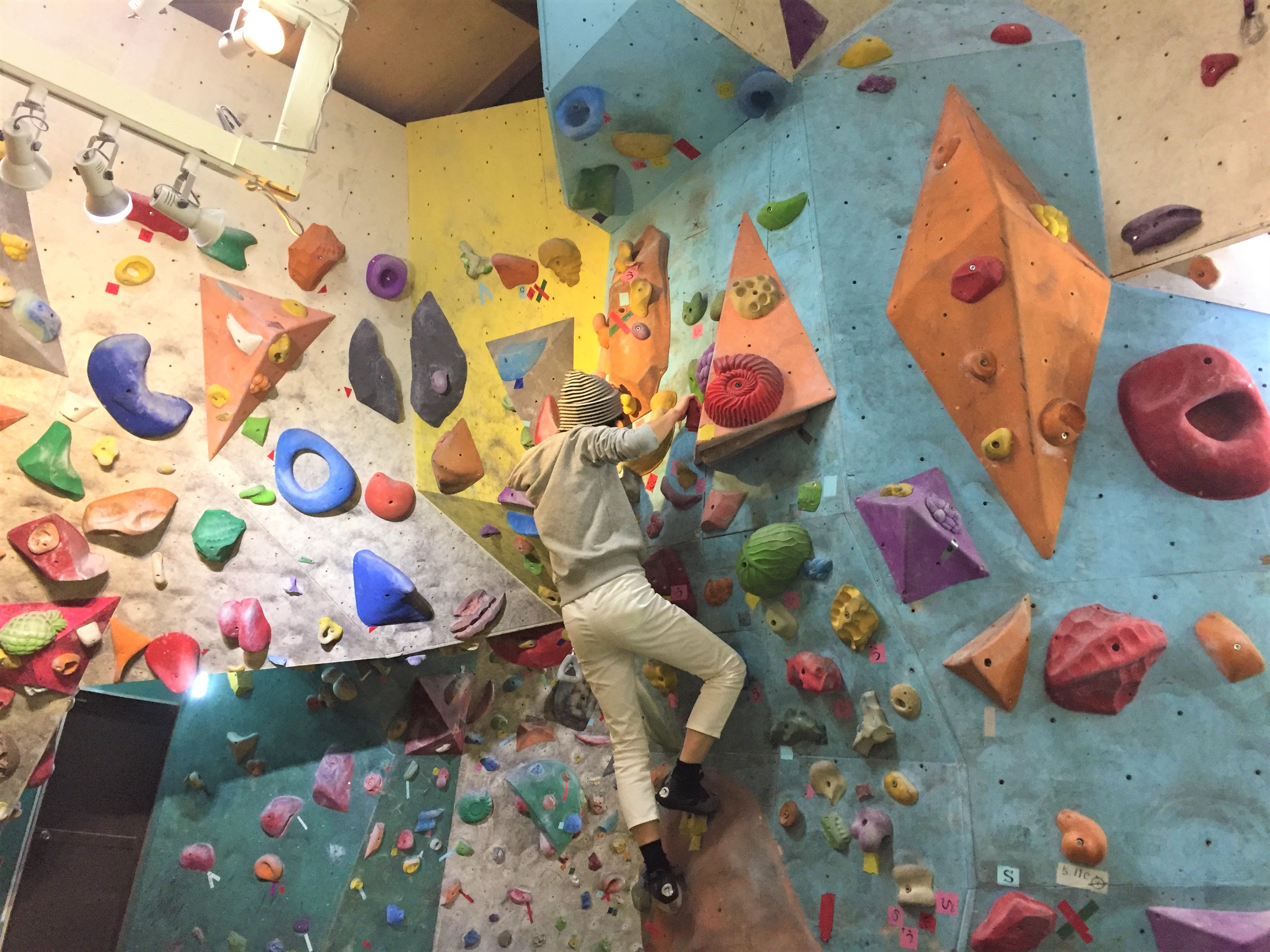 ボルダリングにtry Story ストーリィ オフィシャルサイト