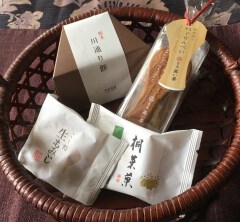 広島・おススメの銘菓4選&頑張れカープ!!ローカルフード♡