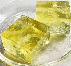 旅のカバンに京都の味~大極殿本舗~