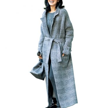 スニーカー通勤コーデ 新しい40代 のためのファッション ライフスタイル誌 Story