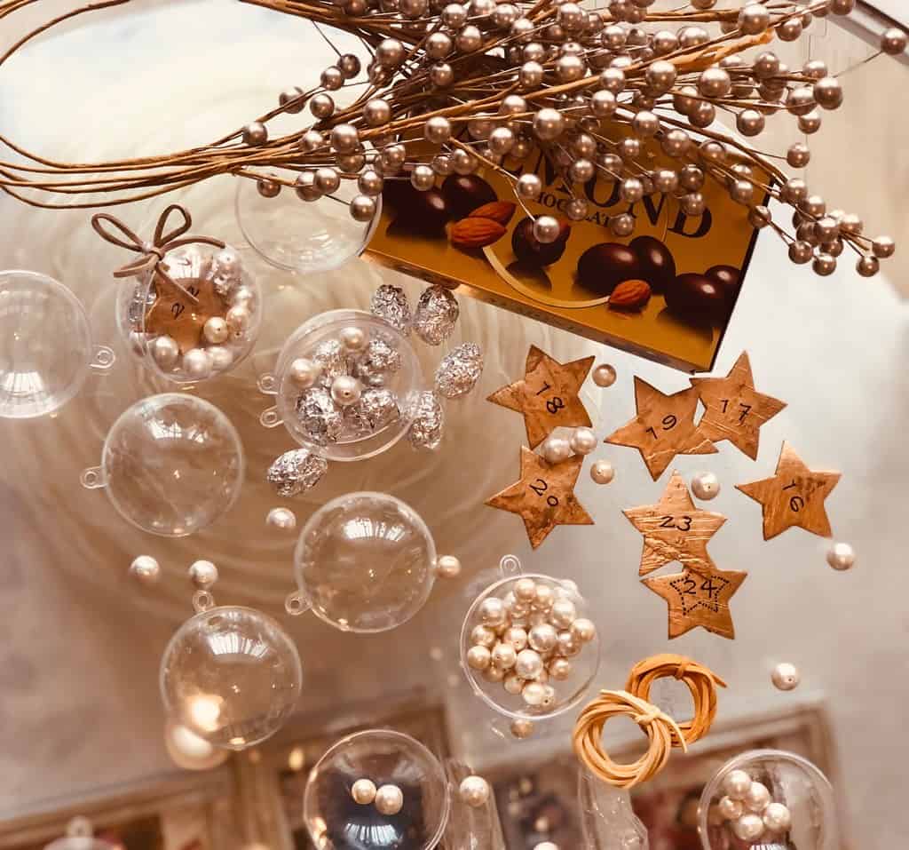 お菓子を入れて クリスマスオーナメントをdiyしてみよう Story ストーリィ オフィシャルサイト