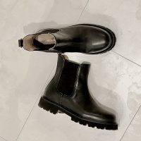 軽さにビックリなショートブーツ【CAMINANDO】