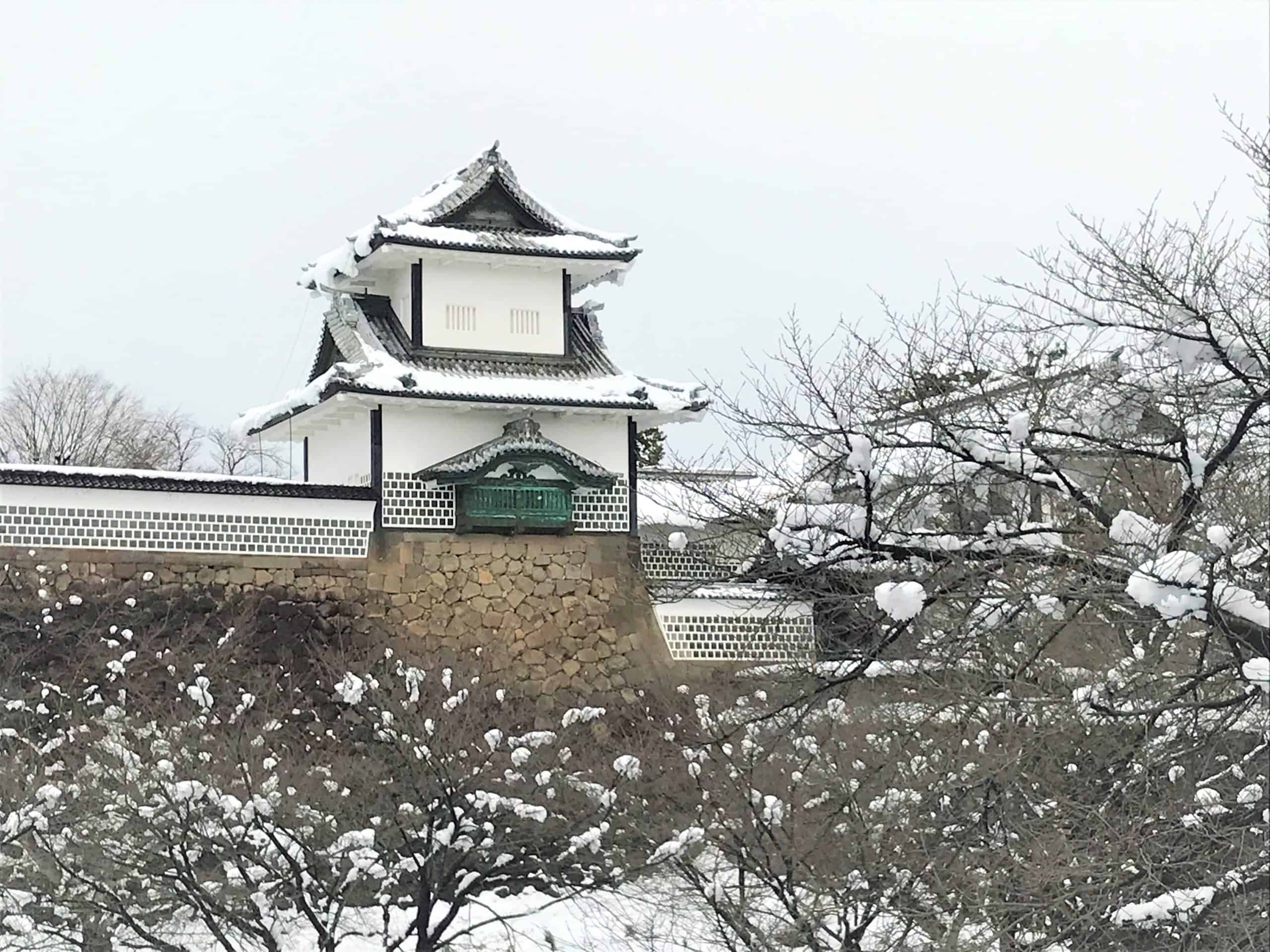 金沢 金沢城の冬景色もあと少し Story ストーリィ オフィシャルサイト 金沢 金沢城の冬景色もあと少し Story ストーリィ オフィシャルサイト