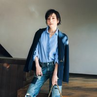 上品さも抜け感も、両方兼ね備えた魅力色　広末涼子さん主演「揺れる40代はどんな時も〝ネイビー〟を味方につけて」