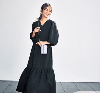 急なお出かけも【ふくれジャカードの黒ワンピース】で簡単ドレスアップ