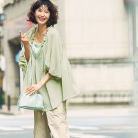 〈モデル田丸麻紀さん×スタイリスト大草直子さん〉ご近所もお出かけも！ 大人の夏服は「楽ちん」と「華やか」を両立したい！