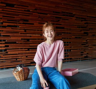 4/25（火）近ごろはまったカフェ巡り　ソロTIMEは顔映りのいいピンクトップスでHAPPYに [日めくり7daysコーデ②]