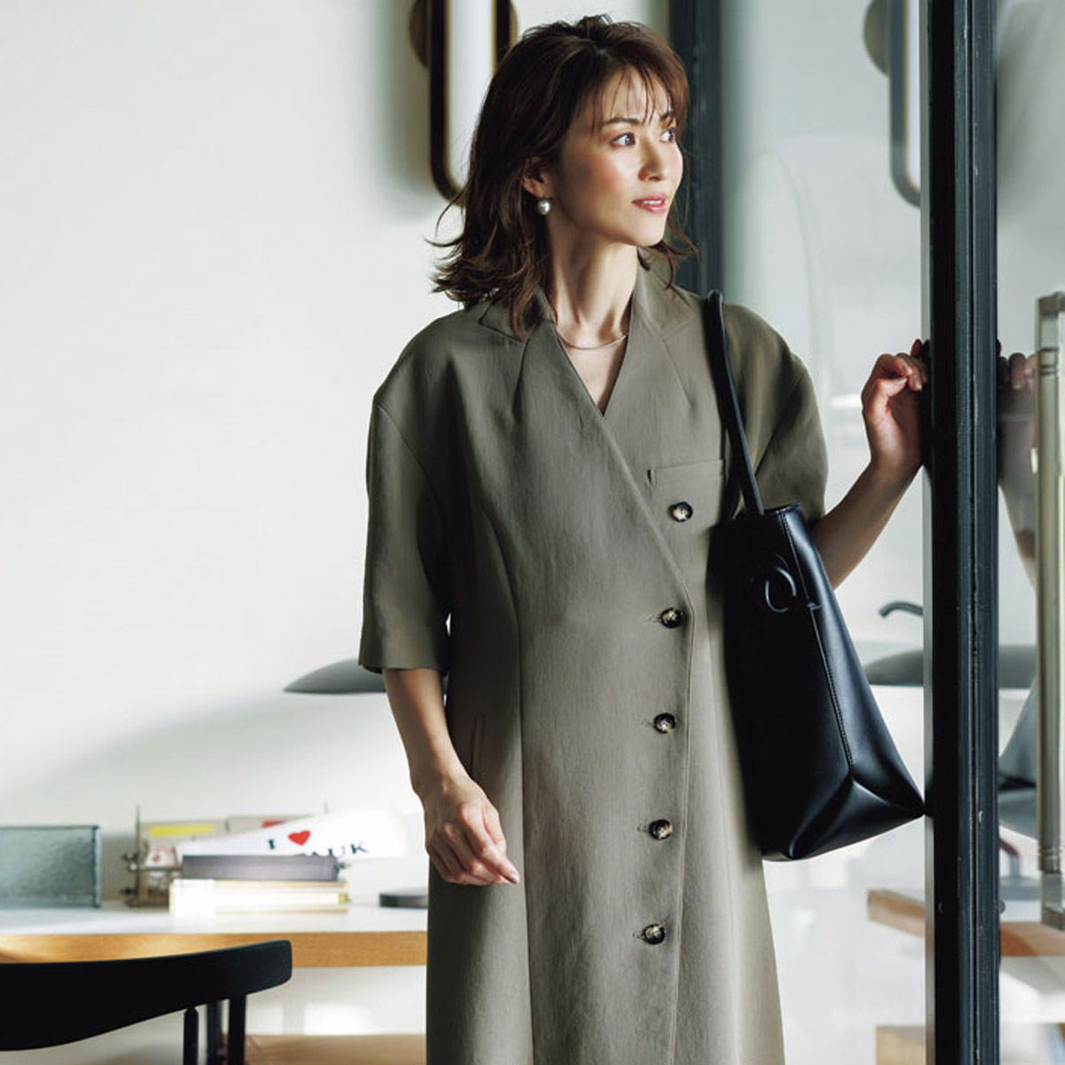 ジャケット見えでお仕事にも◎【ひとクセワンピース】が夏後半の新戦力  