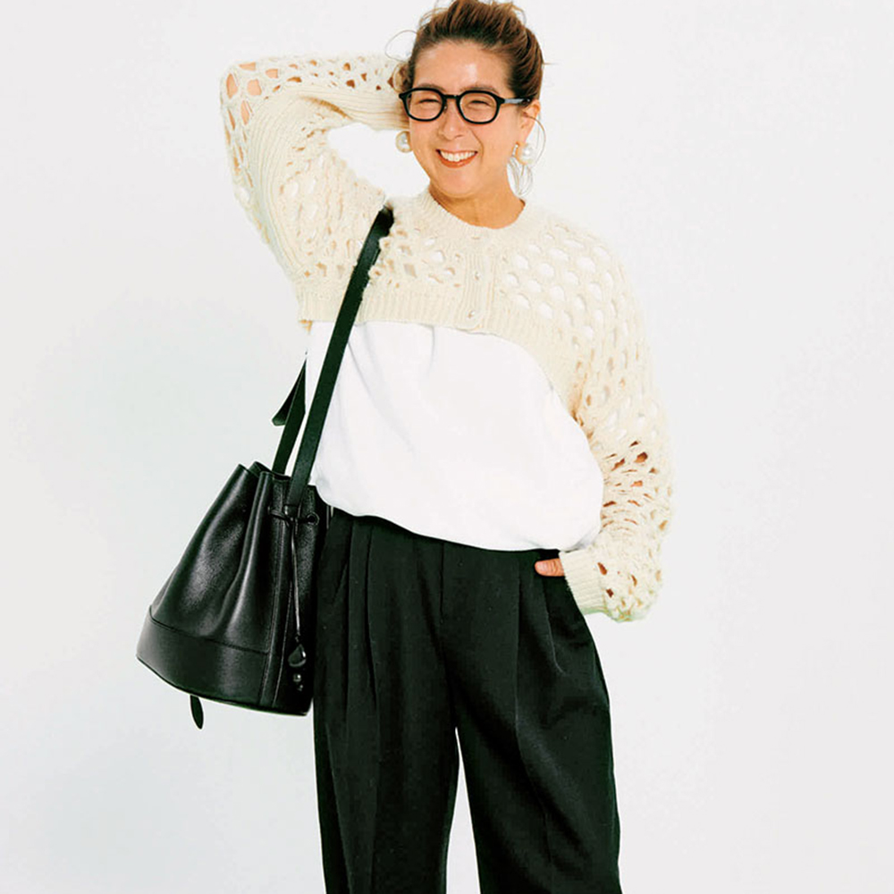 えみおわす ダーツパンツ 黒 えみおわす ダーツパンツ 黒