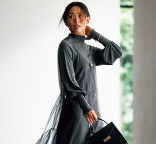 40代がモノトーンで華やぐには？【冬のパンツコーデ9選】