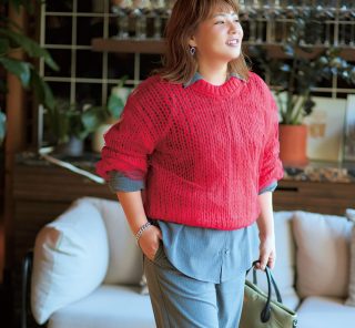 野呂佳代さん、華やかなトップスに合わせたパンツで【冬コーデ3選】