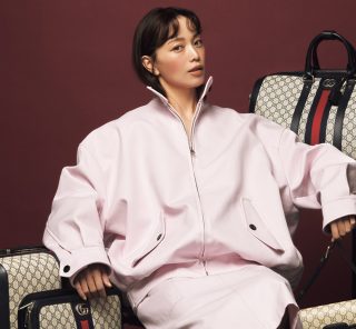 蛯原友里さんが着こなす、いま再び熱い「グッチ」名品