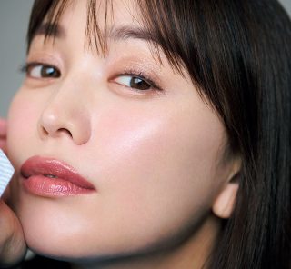 印象的な目を作る！40代の【目元メイクアップ】の正解