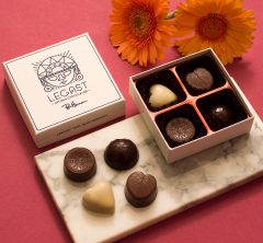 ロンハーマン カフェ、ベルギーのレガストに別注したオリジナル限定チョコレートボックスを発売