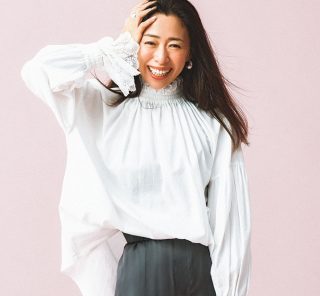 重ね着で活躍！今から活躍させたい「モト取れブラウス」【4選】