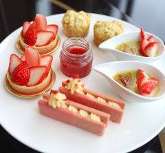 【ブランドいちごを食べ比べ！】お花見しながら楽しめる「東京マリオットホテル」の絶品アフタヌーンティー
