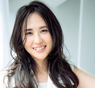 【40代の−5歳見えヘア】華やぎレイヤーで頬のたるみも広い額も“なかったこと”に！