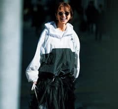 大人のスポーティ可愛いコーデはスカートでメリハリを！【3選】