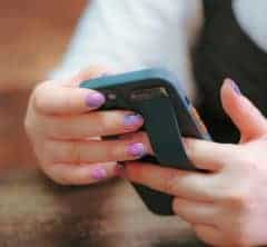 【実録】「また女として“感じられる”なんて、思ってなかった」—セックスレス20年。47歳既婚女性が“女性用風俗”に手を伸ばすまで