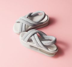 STORYスタイリストたちが本気で欲しい！夏のオシャレ名品【8選】