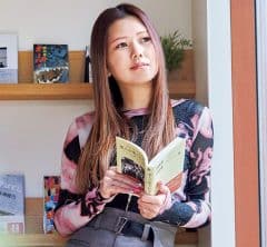 不登校を経験した小説家・金原ひとみさん（41）学校だけでない社会とつながる熱中できる場所に、子どもは救われる