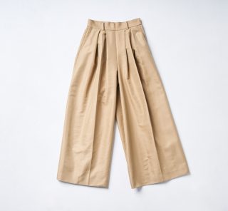 【画像集】トレンドの「ワイドチノパンツ」を40代はどう着る？ オシャレ好きライターの「私物コーデ」３選