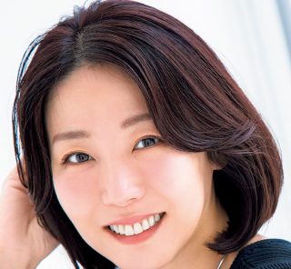 【40代の－5歳見えヘア】Aラインの「ボブ」で横面のツヤ感を際立たせて