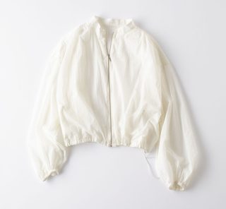 トレンドのスポーティは40代も着られる！夏の”スポ可愛”羽織り4選