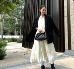 甘めのワンピースをジャケット合わせで【モデル私服コーデ】