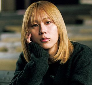 【岸谷蘭丸さん】「自分の目指すものが形になるまでは本名を出したくなかった」自らの力で人生を切り拓いた生き方とは？