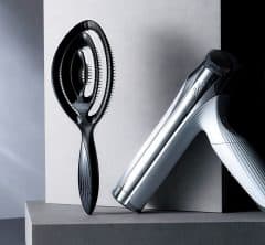 美容賢者ライターがレビュー！最新ドライヤーが手放せなくなる理由とは？