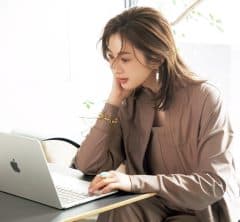 機能性抜群！オフィスでも役立つお洒落【ラッシュガード】