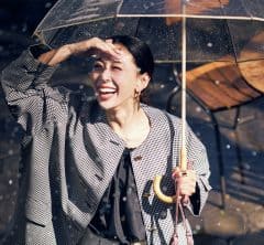 すべて撥水！【雨の日見えしないコーデ】で素敵オシャレをあきらめない