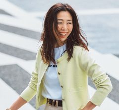 ラクちんの極み！週はじめは【名品パンツ＆サンダル】で通勤もストレスフリー