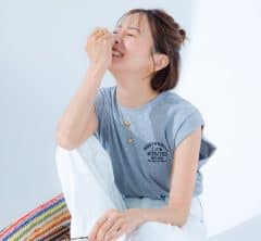 【夏コーデ９選】「金属アレルギー対応アクセ」でオシャレが完成！ 〝鈴木亜美さん〟が着こなす高見えコーデ画像集