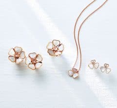 幸せな毎日の象徴「ショパールのハッピーハート」は、今こそ持ちたい！