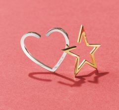 夏のマンネリなＴシャツ、ワンピスタイルに新しい変化をつけるインパクトジュエリー【40代スタイリストおすすめ】