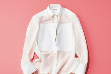 【40代スタイリストおすすめ】冷房にも二の腕対策にも。夏の涼しい【ホワイト羽織り】